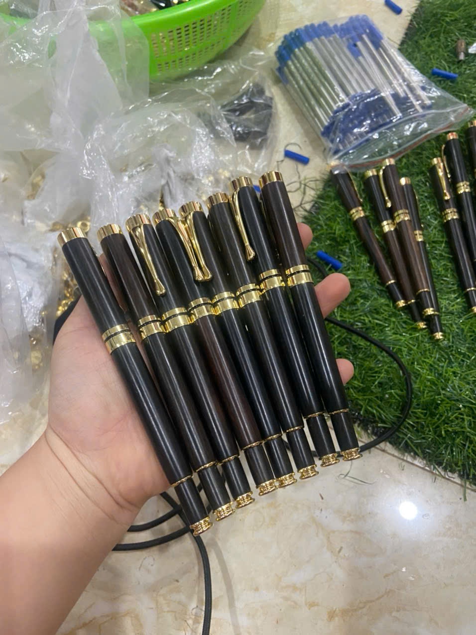 Bút Gỗ Mun Cao Cấp Độc Đáo